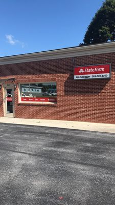 The exterior of Jen Cregger's State Farm office