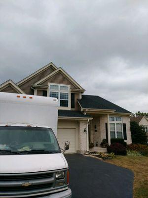 Here is strong arm movers conducting another job in Wauconda lately we have been blessed with huge jobs!