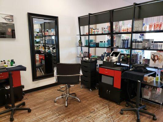 0n 10/01/18 I have moved to the fabulous Philip Douglas Salon.  I love being part of a salon that offers full services.