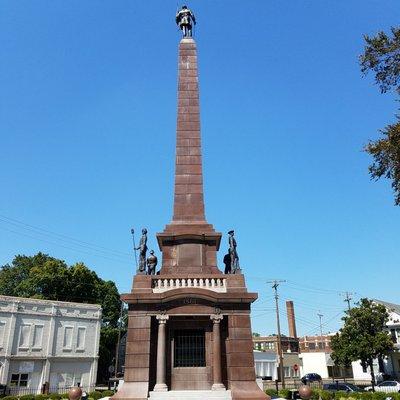 Vincennes' Soldiers & Sailors Monument (back side)