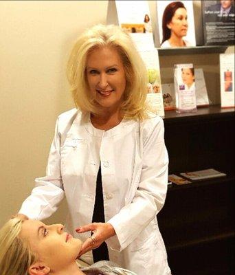 Debbie has over 20 years of experience and specializes in many different procedures and injectable solutions.