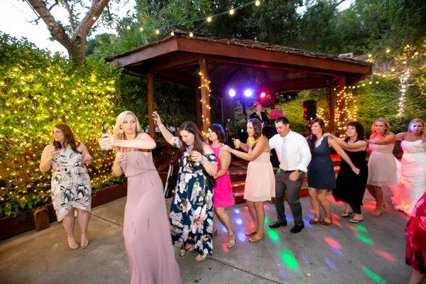 MWE: Wedding Conga!