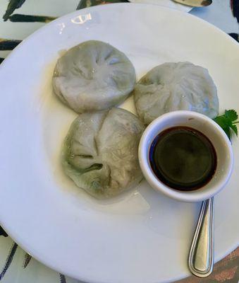 Chives dumplings, frozen and microwaved