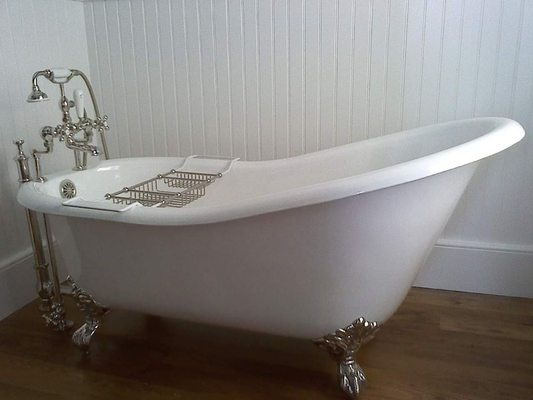 Clawfoot Soaker Tub