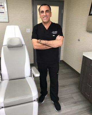 Dr. Aminpour is part of a select few surgeons that are double board certified. He is an Otolaryngologist (ENT) and Facial Plastic Surgeon.