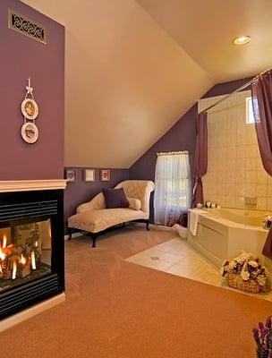 Loft Fireplace & Tub