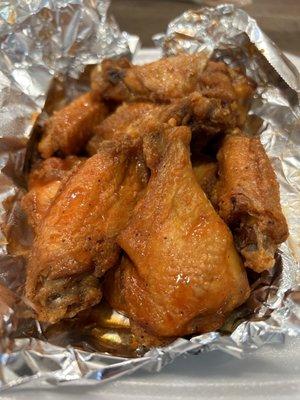 Fresh Jumbo Buffalo Wings - hot, fresh meat, good portion size