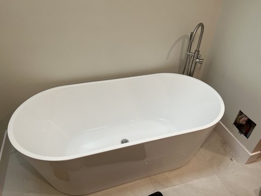 Free standing tub instal