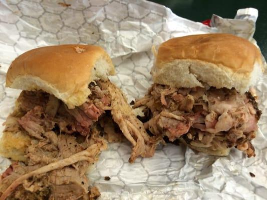 Pulled pork sliders