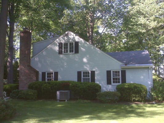 Handyman Matters powerwashed this home getting ready for sale!