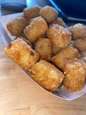 Addicting tater tots