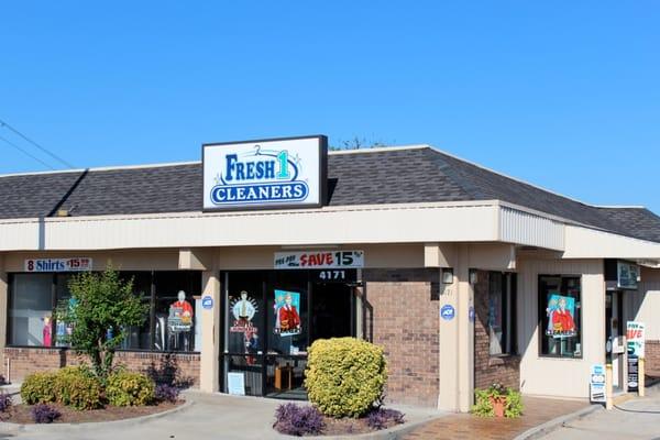 Plenty of parking spaces with Drive-Thru