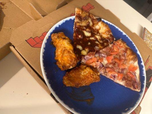 Chicken Wings, Damanator, BBQ Chicken Pizza