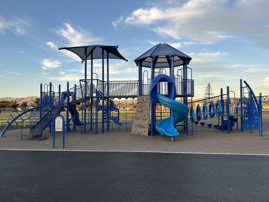 Montague Elementary School - Play Yard