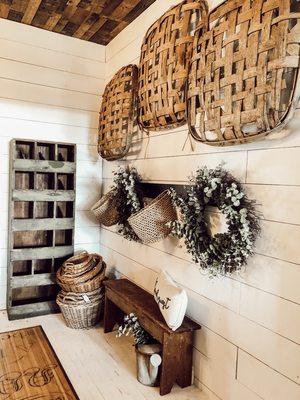 Tobacco baskets.