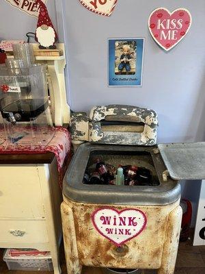 Pick out your cold drink from the old washer!