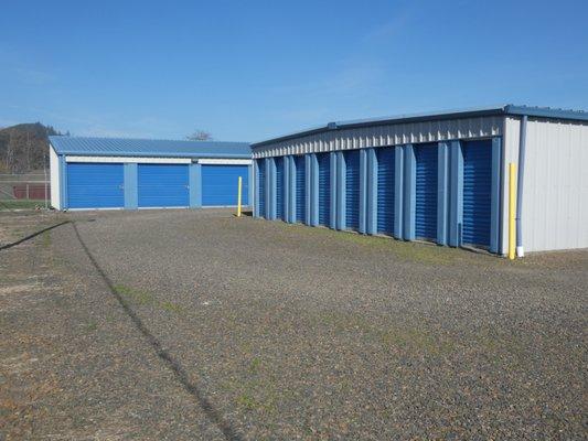 Star Storage Cloverdale is a great place to store your belongings. We offer climate controlled indoor units and outdoor self storage units.