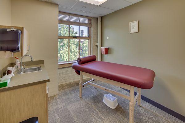 OCOM Clinic treatment room