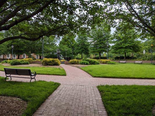 Dale Earnhardt Plaza, Kannapolis