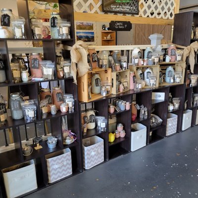 Lynn's Tea Shop and Cafe