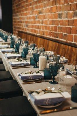 Gorgeous place settings for dinner, using our 8' round tables on the dance floor upstairs.

Photography by Yuriy Manchik.