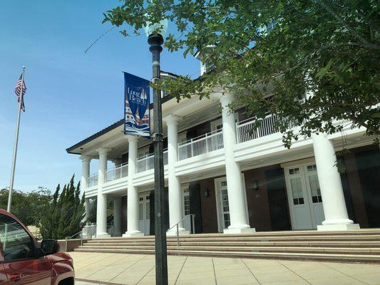 Long Beach City Hall