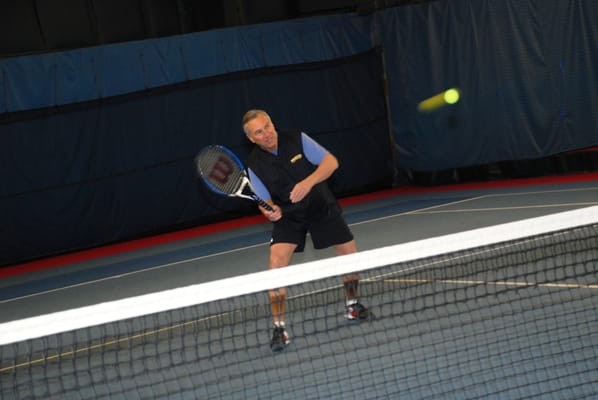 Adult tennis leagues