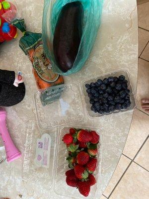 Fresh produce from Saddle Brook Farmer's Market.