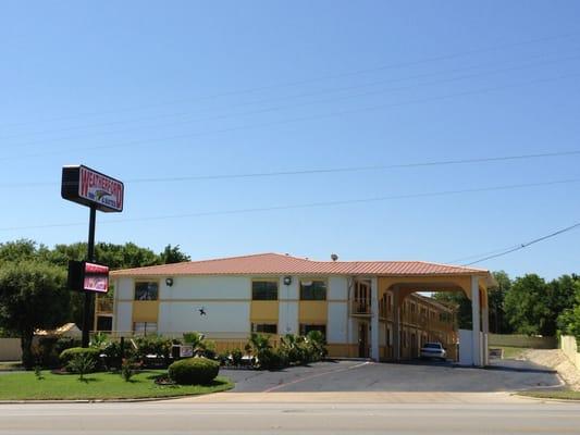 Weatherford Inn & Suites