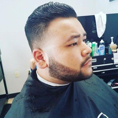 Fresh Taper fade with beard line up