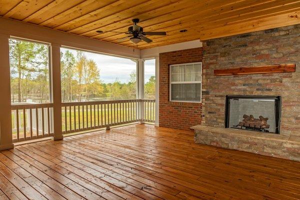 deck staining Woodstock GA