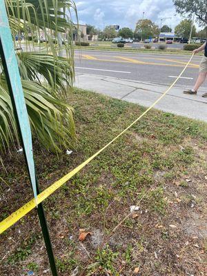 Sign not 10 feet from roadway.