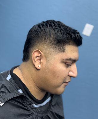 Skin fade fohawk