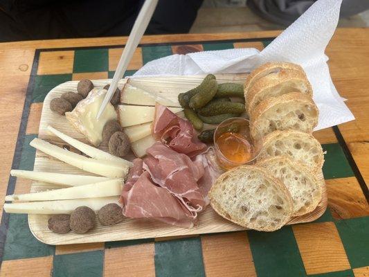 Cheese plate (monger's choice)