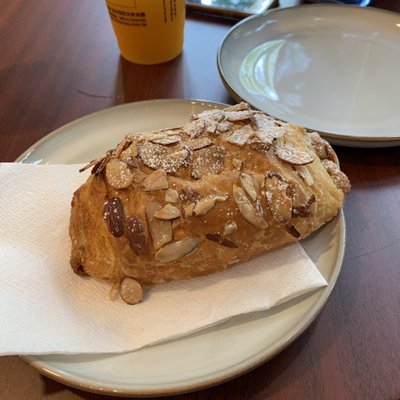 Almond Croissant