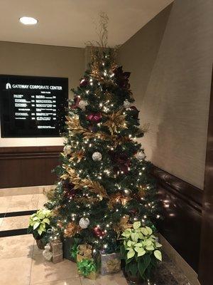 Decorated Holiday Tree in Sacramento CA lobby