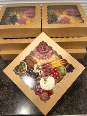 Charcuterie box