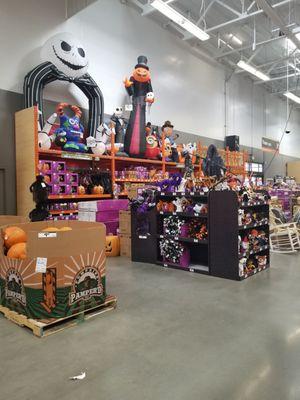 Halloween Decorations - Oct 2021