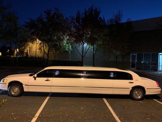 Presidential Limo & Charter Services