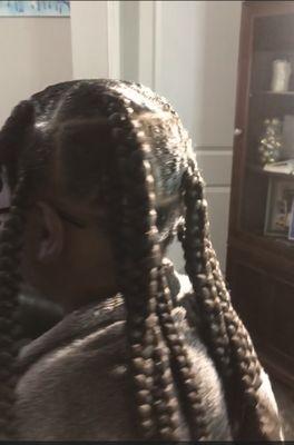 Large Knotless Braids with shampoo