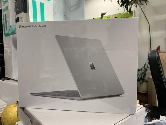 Sell brand new Microsoft surface lab top for super price