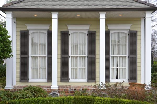 Jefferson Door supplied the windows, shutters, and columns.