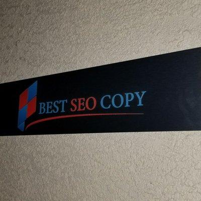 Best SEO Copy sign in front