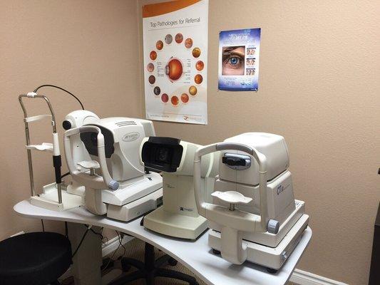 We are equipped with new and modern instruments to better detect eye diseases.