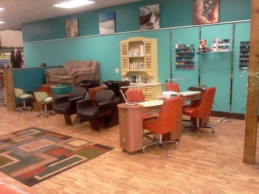 manicure, pedicure and shampoo area