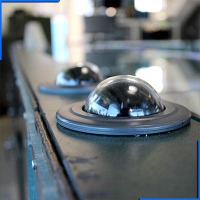 All our counters have a security system that keeps safe the most refine jewelry in the area