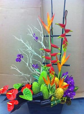 Tropical arrangement $175