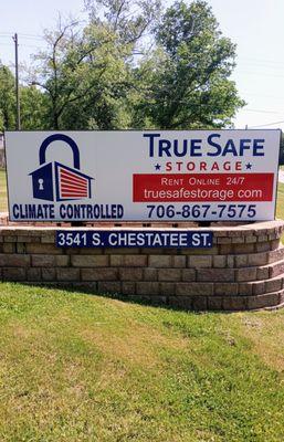 We are a climate-controlled self-storage facility that has a variety of sizes to choose from at competitive rates.