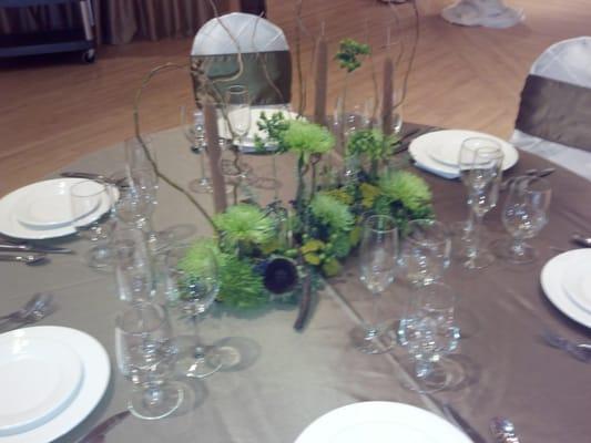 Table arrangement