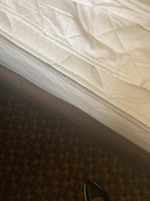 Thin mattress pad